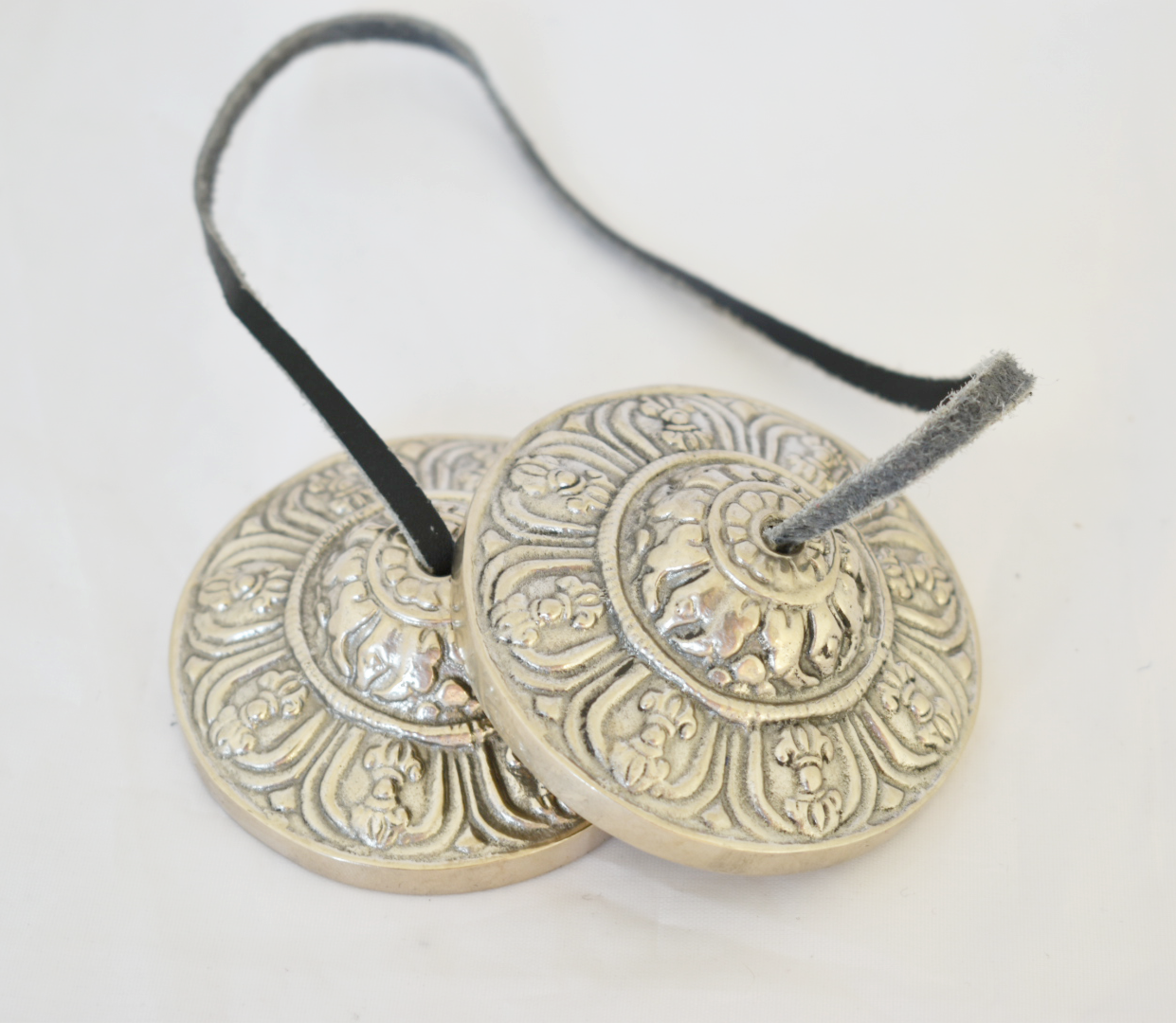 2.8" Silver Vajra embossed NHZ Tingsha image 5